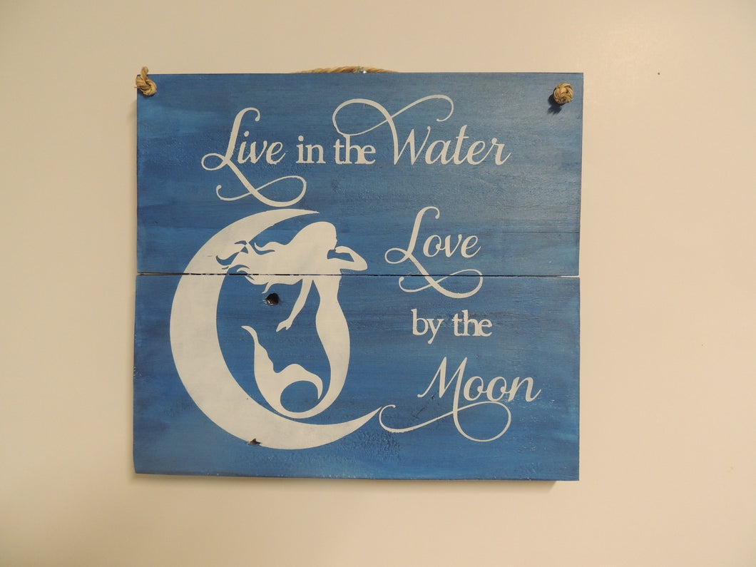 Live in the Water sign